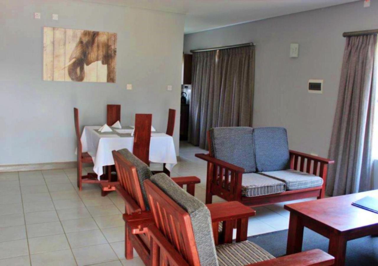 Tlou Safari Lodge Kasane Exterior photo